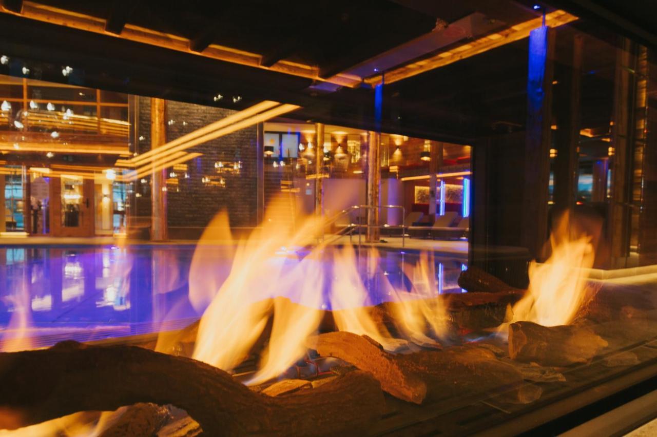 Ortner'S Resort 바트푸징 외부 사진 The fireplace at the lobby
