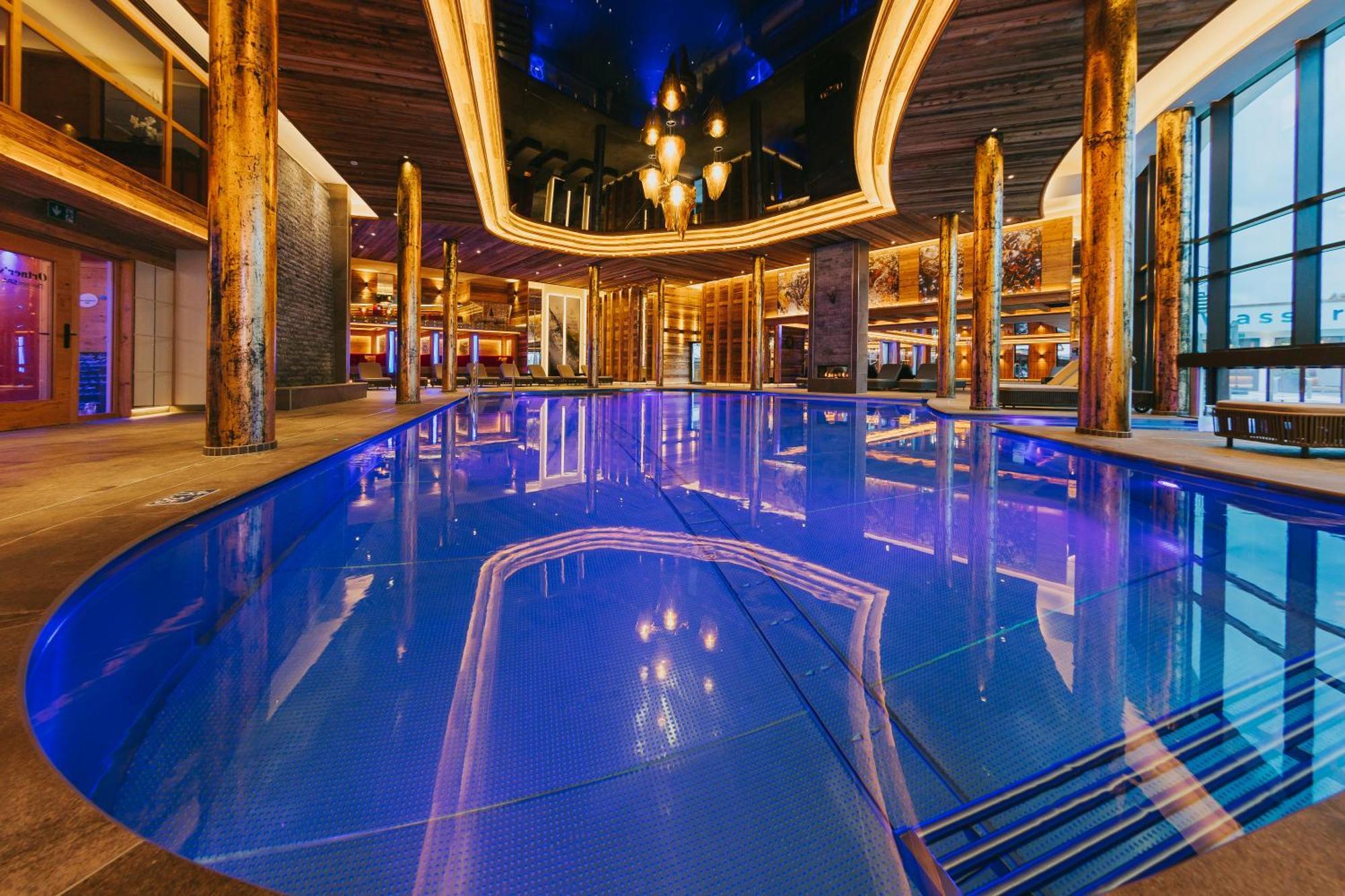 Ortner'S Resort 바트푸징 외부 사진 The pool at the Aqua Dome